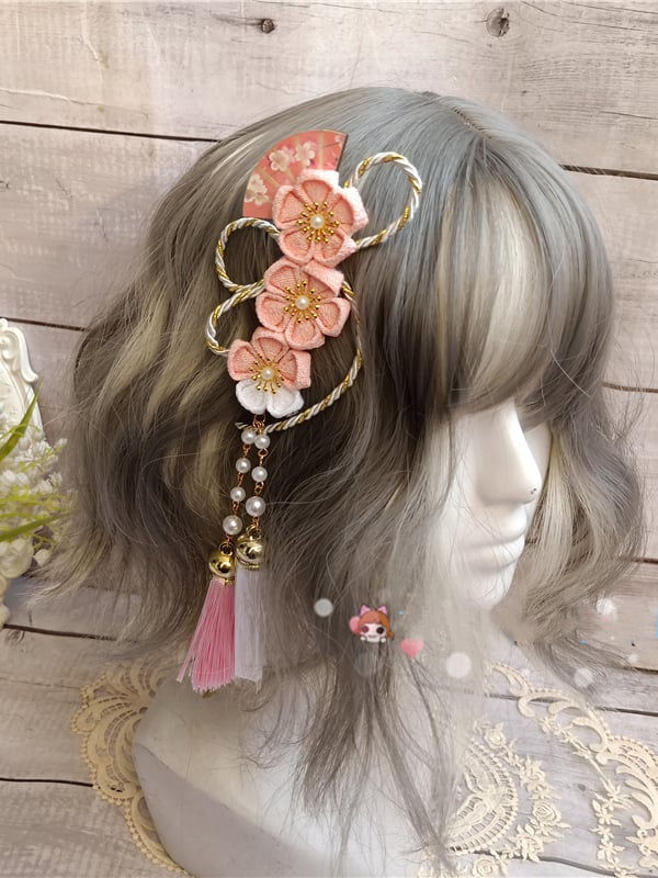 Sakura-Haarspange mit Fächer-Detail und Quasten