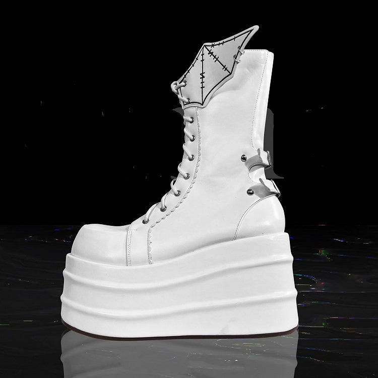 Weiße Schnürstiefel im Goth-Fledermaus-Plateau-Design mit Flügeln