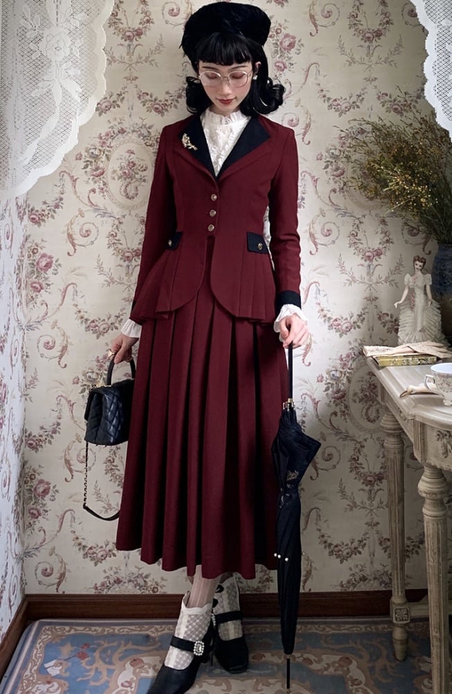 Plus Size Friendly - Weinrotes Blazer-Rock-Set mit Faltendetails