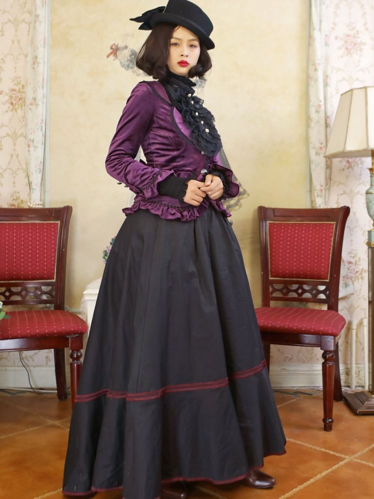 Dunkelviolettes Set aus Samtjacke mit Schnürung und schwarzem Vintage-Rock