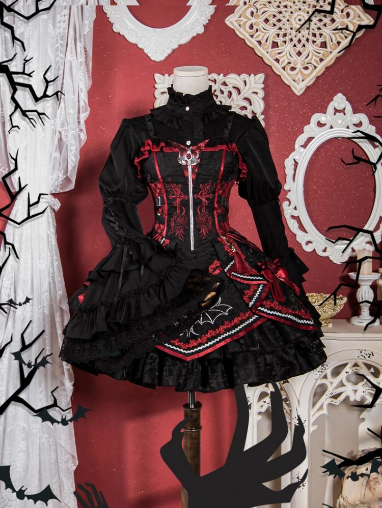 Schwarzes Gothic-Hemd mit Glockenärmeln und Rüschenausschnitt
