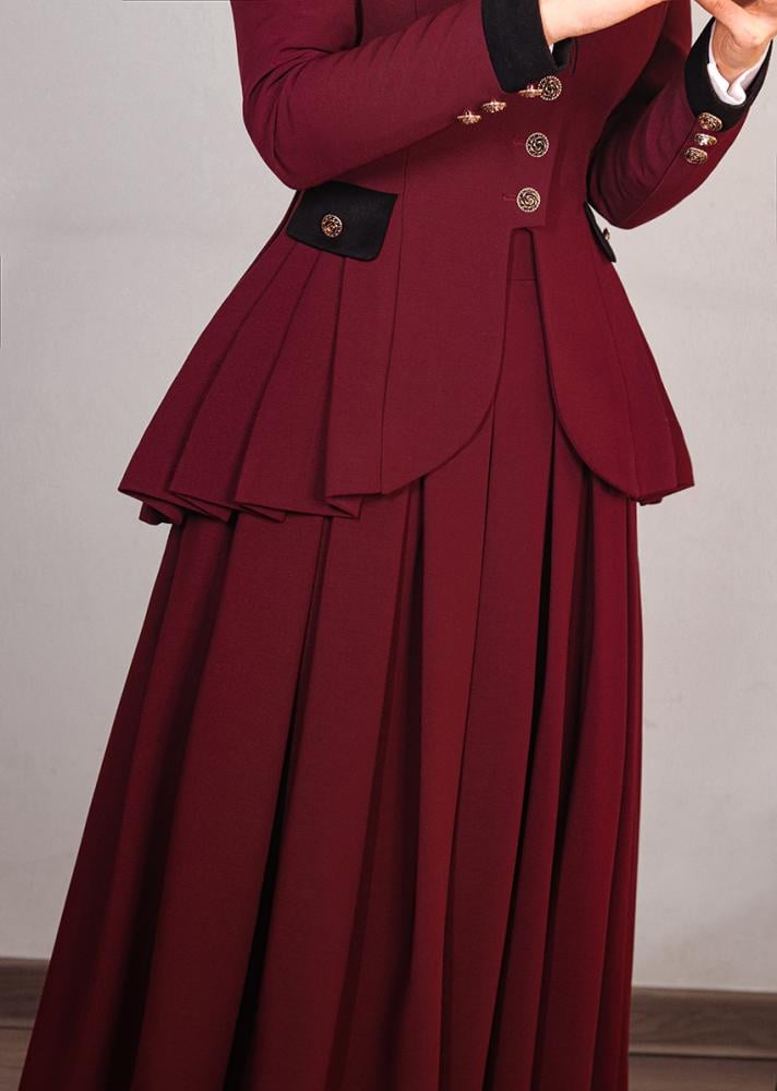 Plus Size Friendly - Weinrotes Blazer-Rock-Set mit Faltendetails