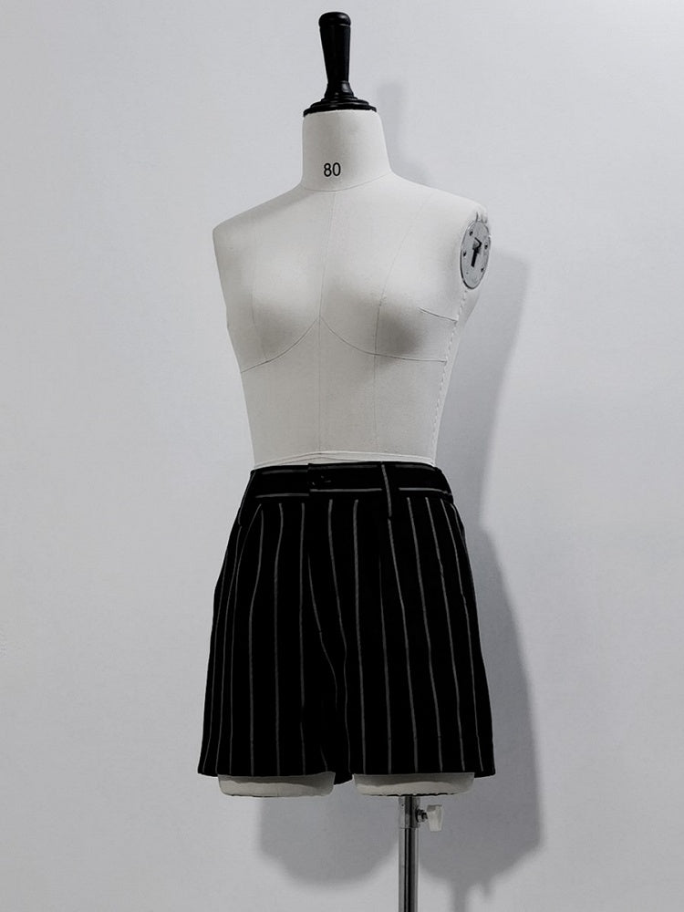 Theater Pattern Striped Shorts Bunny Ouji Black