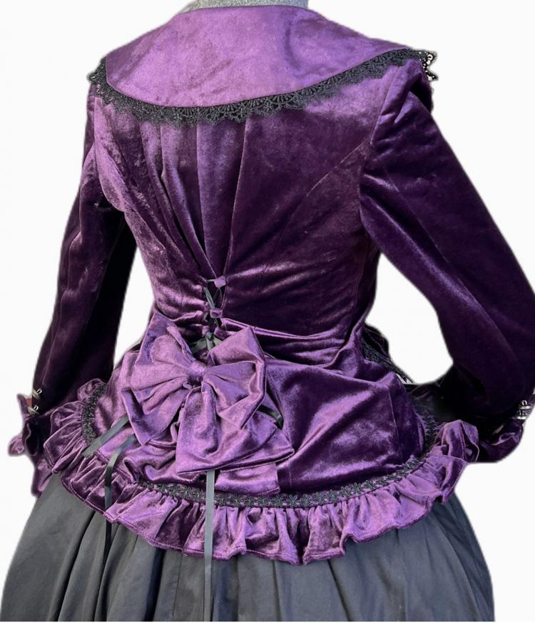 Dunkelviolettes Set aus Samtjacke mit Schnürung und schwarzem Vintage-Rock