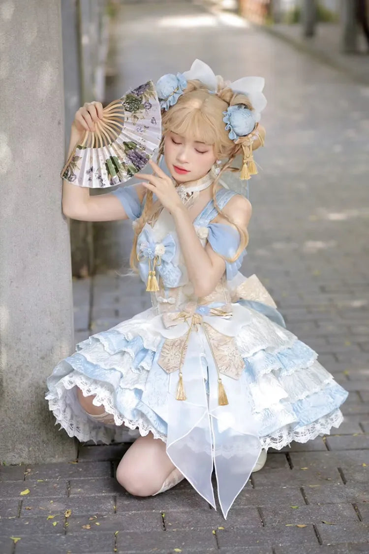 Baskenblaues, abnehmbares Lolita-Hals-Qi-Neckholder-Kleid mit gestuftem Rock und Taille
