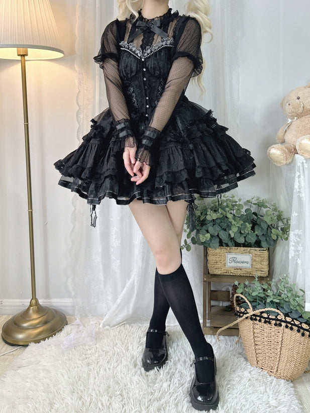 Schwarze transparente Bluse mit Rüschenausschnitt und Juliette-Ärmeln