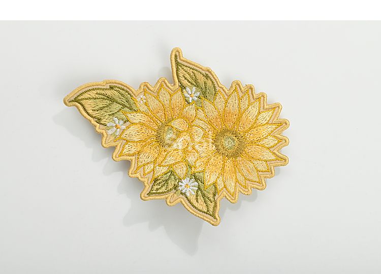 Halter Sunflowers Free Brooch Print Dress Neck