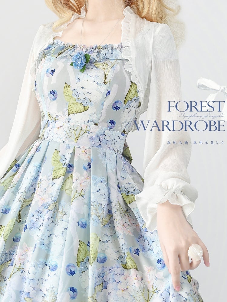 ブルーベリーと花柄のブルージャンパースカート