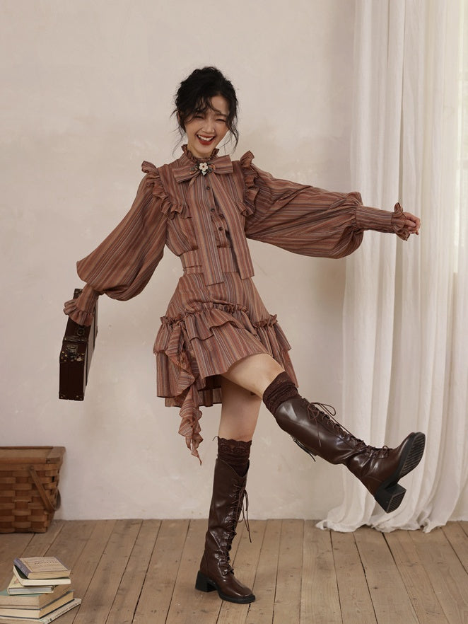 Jupe taille haute à volants superposés et motif à rayures vintage marron rougeâtre