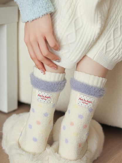 Creamy Yellow Cute Polka-dot Pattern Calf Socks