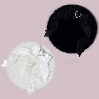 Béret en peluche Jirai Kei noir/blanc avec nœud papillon