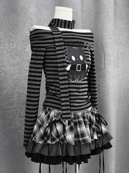 Plaid Tiered Skirt and Red Black Black and White Bowknots Decoration Y2K /