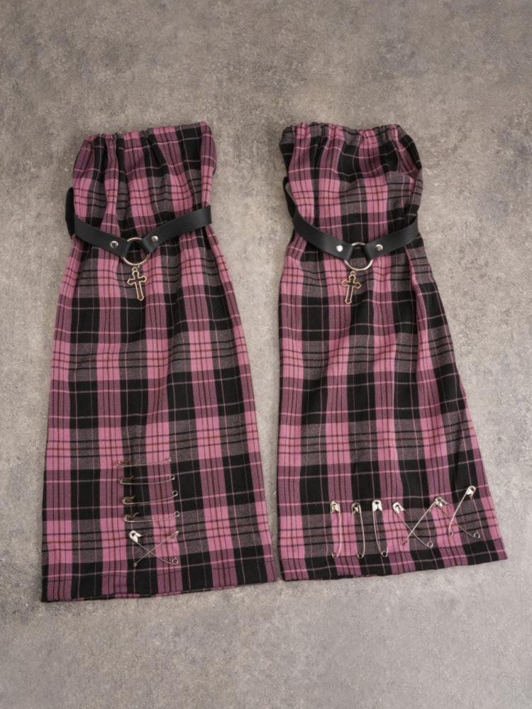 Pins Black and Pink Plaid Leg Sleeves