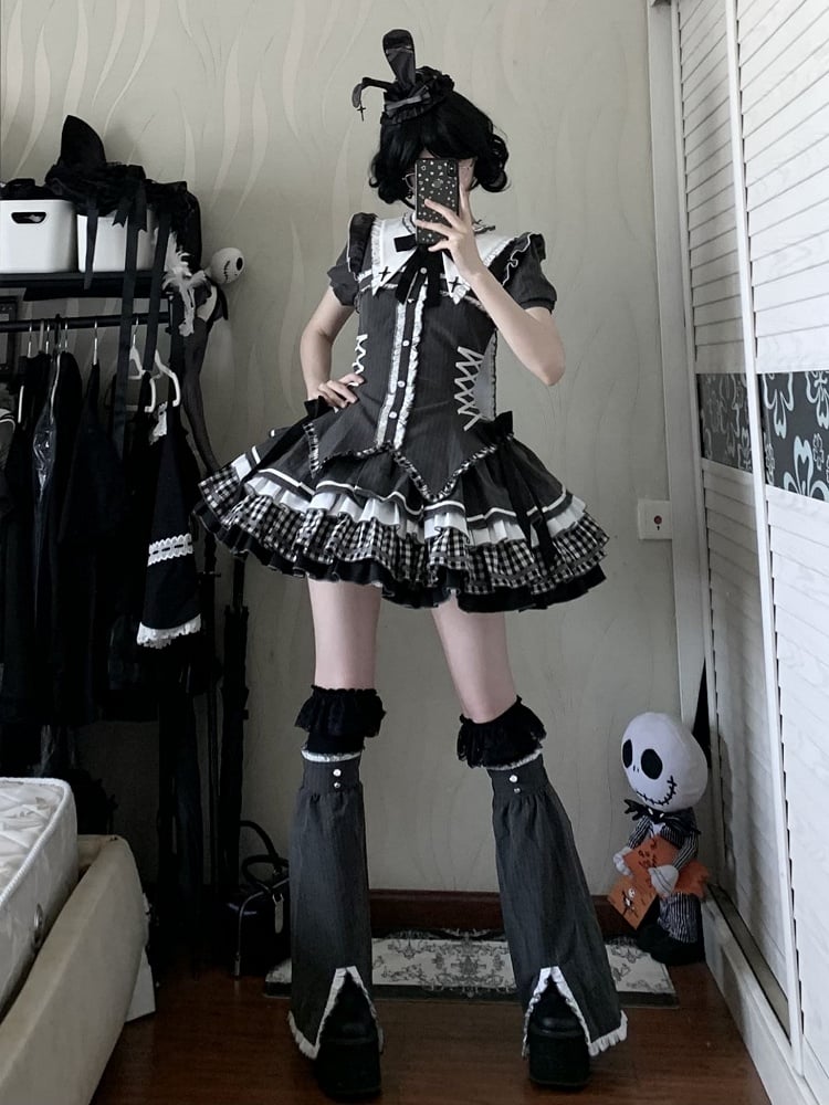 mit Ohrenkragen Gestreiftes Kleid Dark Lolita bei Gothic Bunny Kurze Ärmel Grauer Rücken