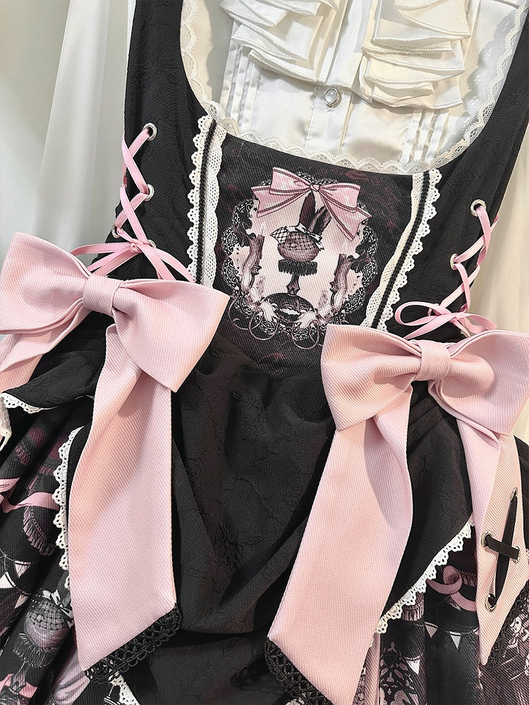 Robe Lolita noire et rose sous la poitrine avec motif lapin et cercueil