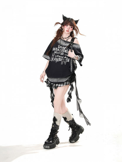 T-shirt Heart Buckle White/Black Loose Asymmetrical Neckline Adorable Puppy Print