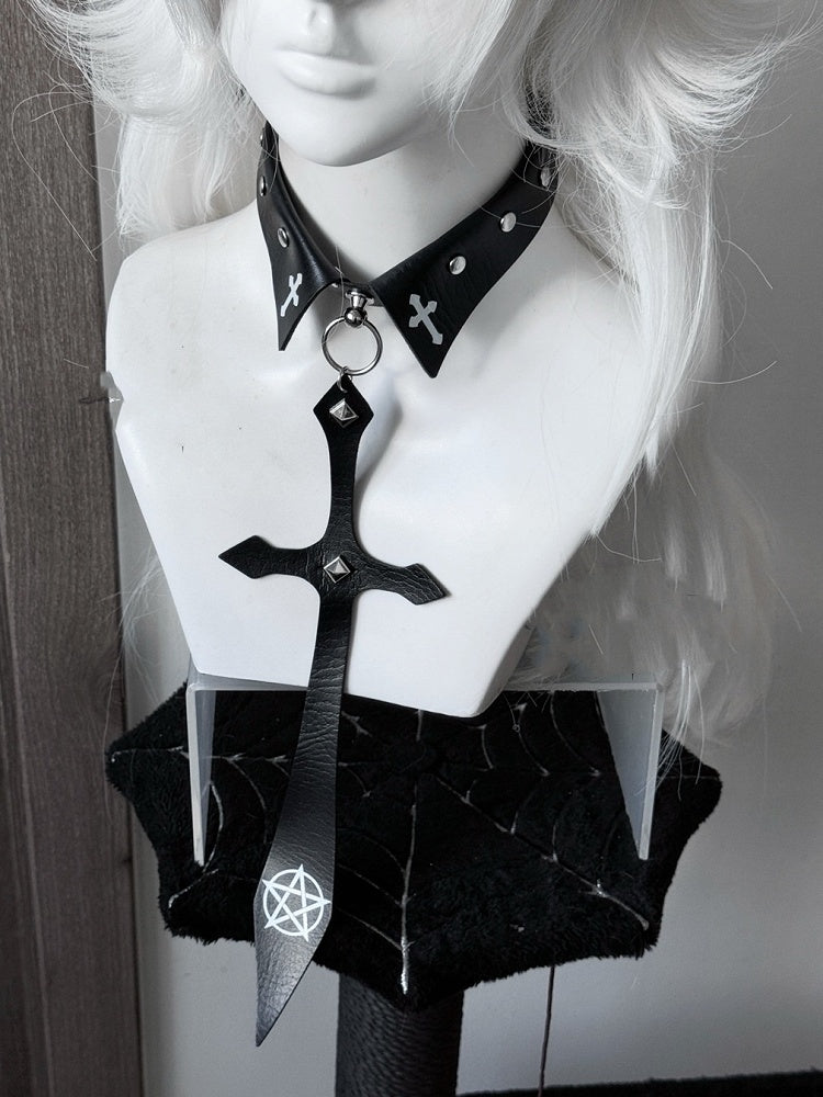 Kreuz Charm Nieten Krawatte Punk Schwarz/Rot Pentagramm