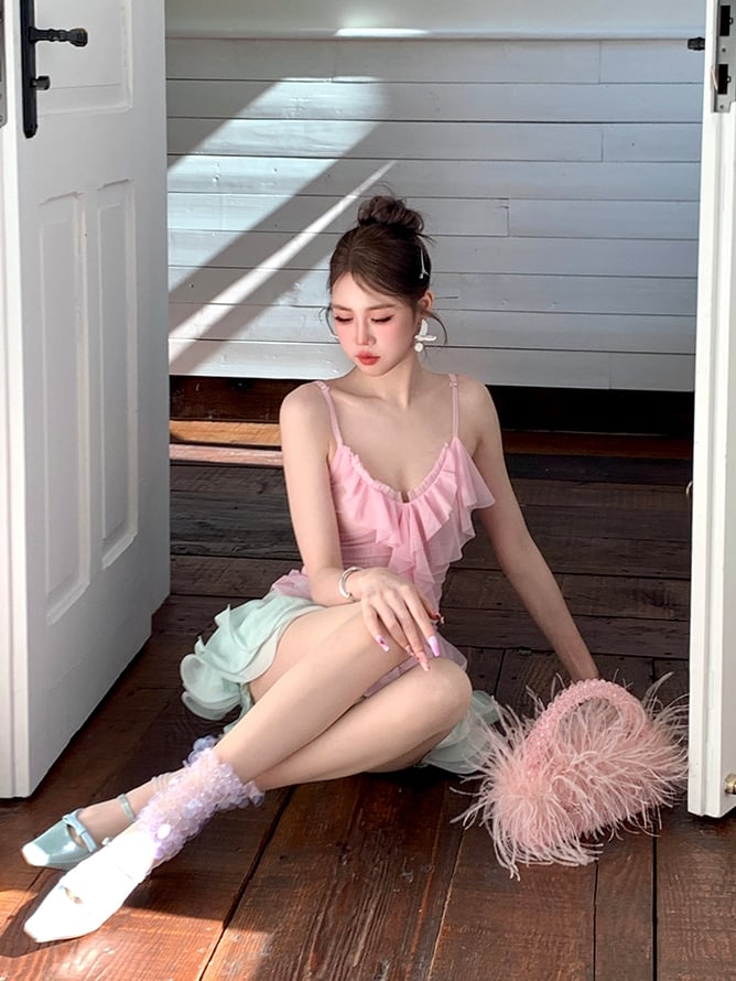 Calf Details Sequins Socks White