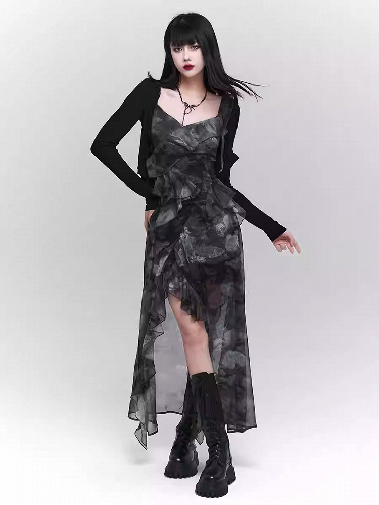 Black Slim-fitting Knitted Cropped Cardigan