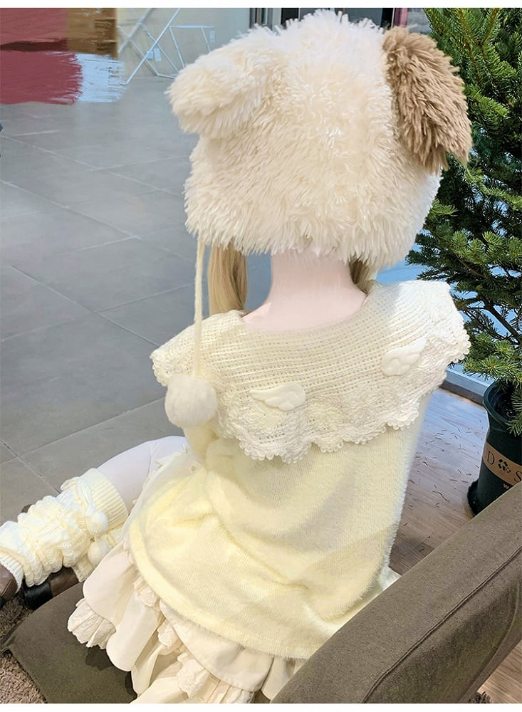 Pull jaune à col rond et plat + cardigan blanc + jupe doublée à trois épaisseurs