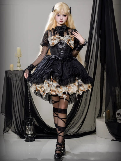 Schwarze transparente Bluse mit Rüschenausschnitt und Juliette-Ärmeln