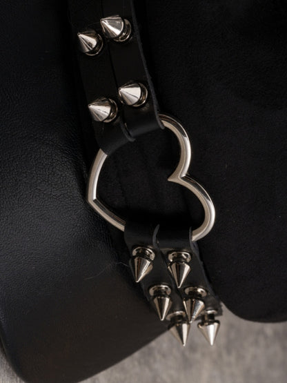 Ring Herz Hut Schwarz Details Gothic Nieten Baskenmütze