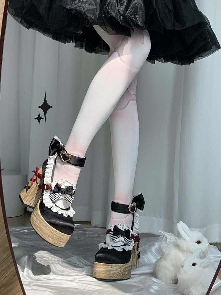 Alice im Wunderland Vibes Schwarze und rote süße Lolita-Plateaus Mary Janes