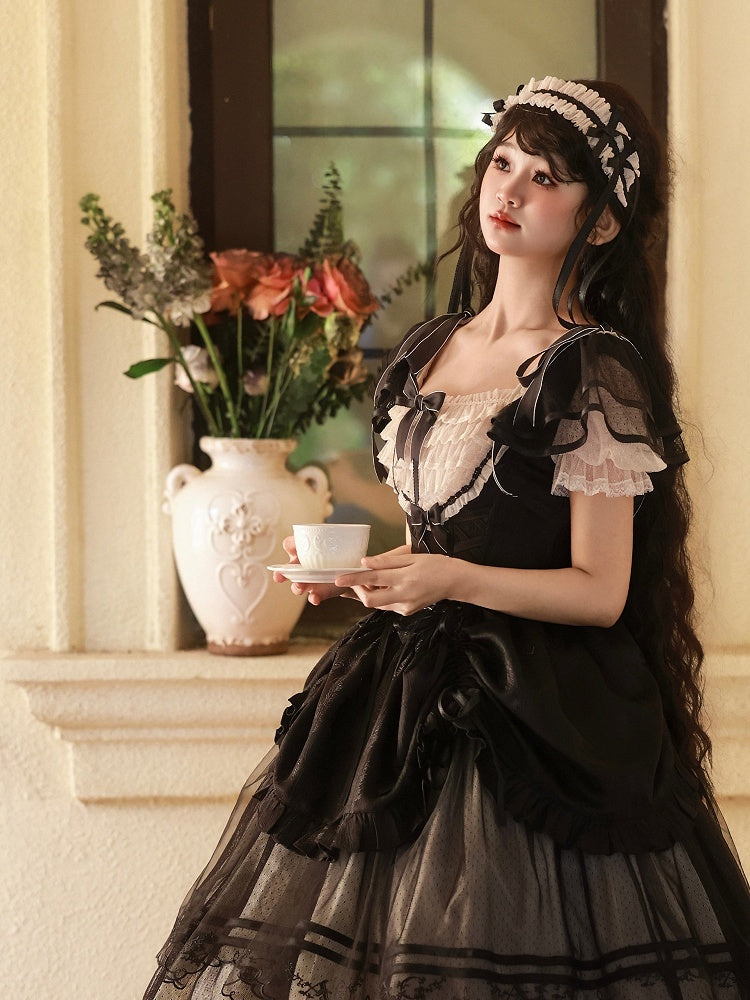 ブラックのボーン入りバスクウエスト、エレガントなアンダーバスト、クラシックなロリータジャンパースカート