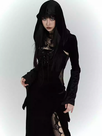 Robe nuisette gothique en velours noir avec fente latérale et haut à capuche à manches cloche