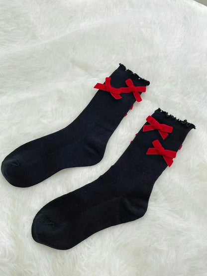 White/Black Lolita Ankle Socks with Velvet Bows