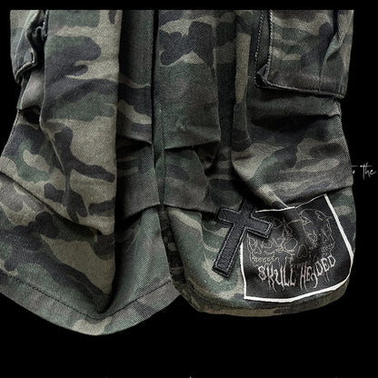 Pockets Camourflage Cross and Skeleton Appliques Cargo Shorts