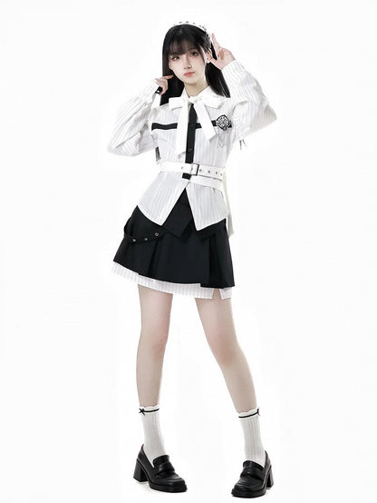 Hemd mit abnehmbarer Schmetterlingsuhr-Brosche, Schleife, schwarz, zum Selbstbinden, weiße Streifen, Kreuz-Design