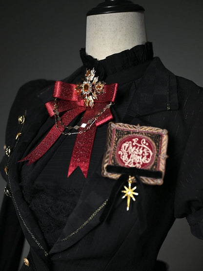 Red Brooch Black Dark / Blue Bowtie
