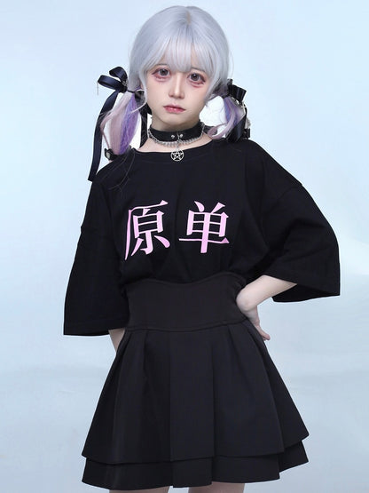 Jirai Oversized Schwarzes T-Shirt mit Rundhalsausschnitt und Kei-Grafik
