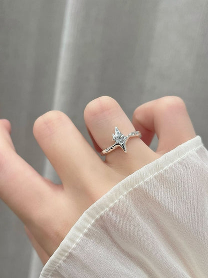 Star/Shell 3 Options Y2K Bittersweet Ring