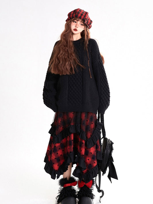 Black Round Neck Loose Sweater