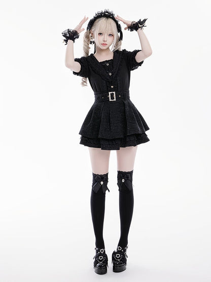 Jirai Kei Matrosenkragen, schwarze Bluse mit Strasssteinen, kurzen Ärmeln, herzförmiger Schleife und Verzierungen
