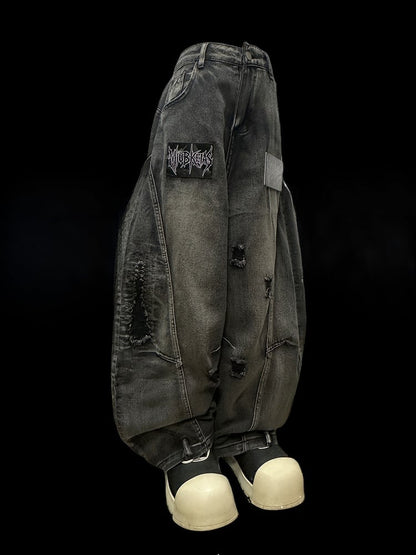 Buchstaben Jeans Löcher Details Schnitt Dunkel Distressed Grau Applikation Weites Bein