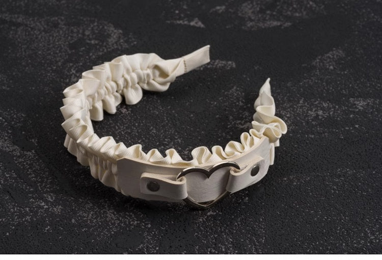 White Gothic Handmade Heart-shaped Ring Ruffled KC