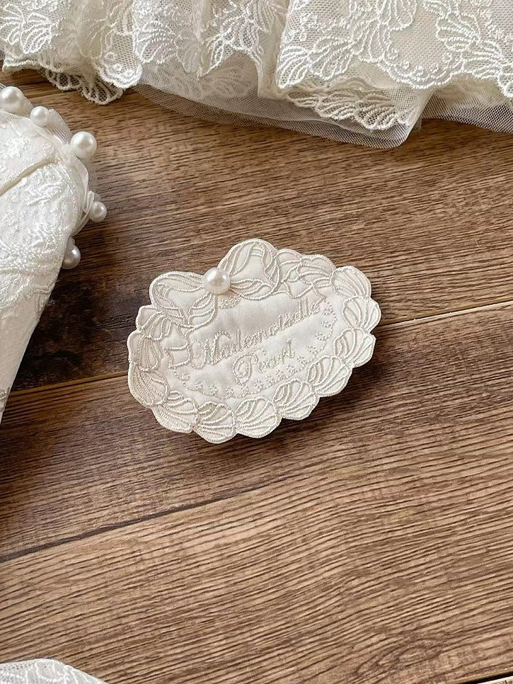 Brooch Embroidered Creamy