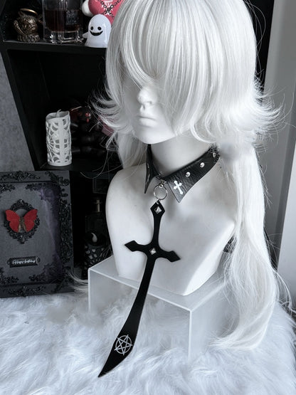 Kreuz Charm Nieten Krawatte Punk Schwarz/Rot Pentagramm