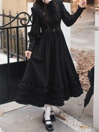 Blumenkragen, Vintage-Manschetten, Kleid mit Schnürärmeln, Hammelkeule mit schwarzer Stickerei
