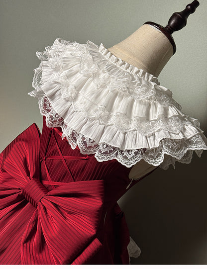 Robe Lolita sans manches en tissu rayé rouge, coupe ajustée, col à volants superposés
