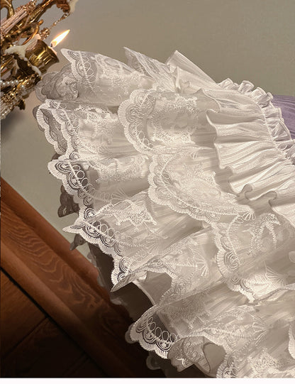 Robe Lolita sans manches en tissu rayé violet, coupe ajustée, col à volants superposés, blanche