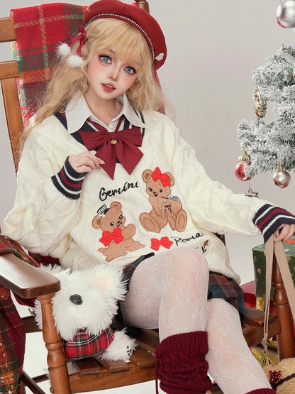 Christmas Milk White Gingerbread Bear Appliques V-neck Soft Sweater