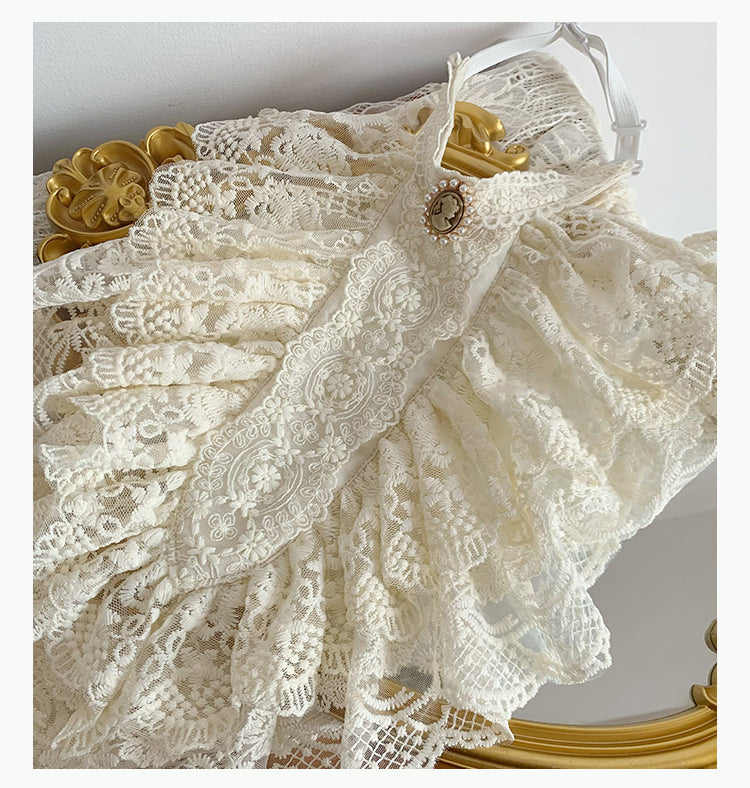 Beige / Black Lace Jabot