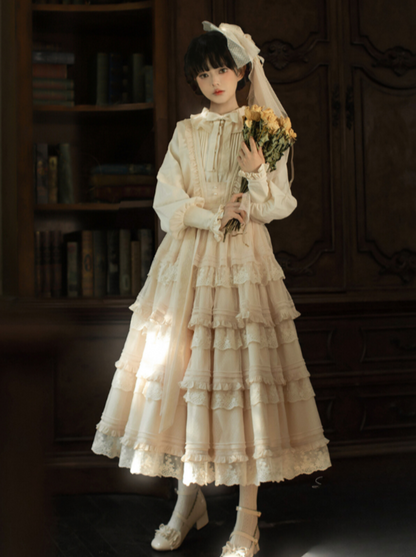 Lolita en dentelle à pois sur mesure, à configuration segmentée