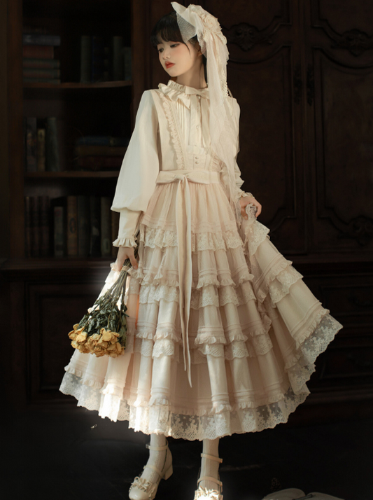 Lolita en dentelle à pois sur mesure, à configuration segmentée