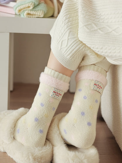 Creamy Yellow Cute Polka-dot Pattern Calf Socks
