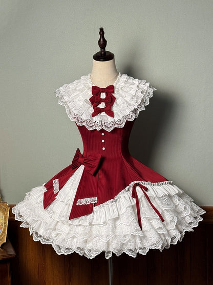 Robe Lolita sans manches en tissu rayé rouge, coupe ajustée, col à volants superposés